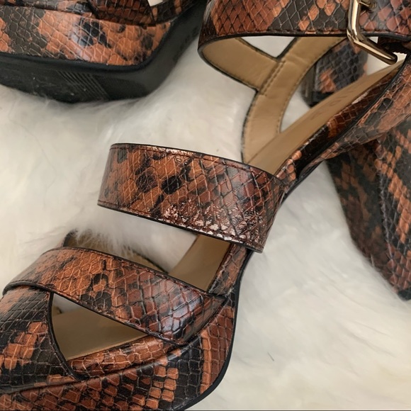 Naturalizer Kanye Brown Snakeskin Size 9.5 - Picture 5 of 7